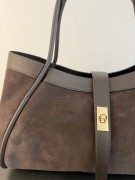 536